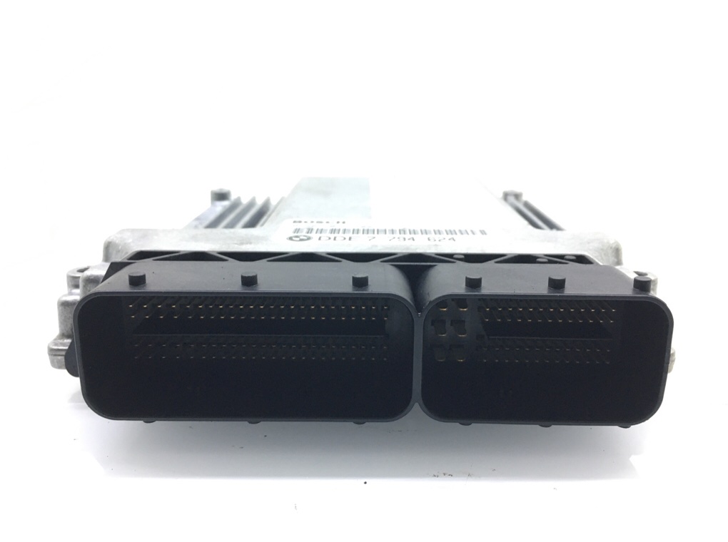 Блок управления двигателем бу для BMW 3 E46 2.0 TD, 2004 г. Блок управления двигателем бу для BMW 3 E46 2.0 TD, 2004 г.