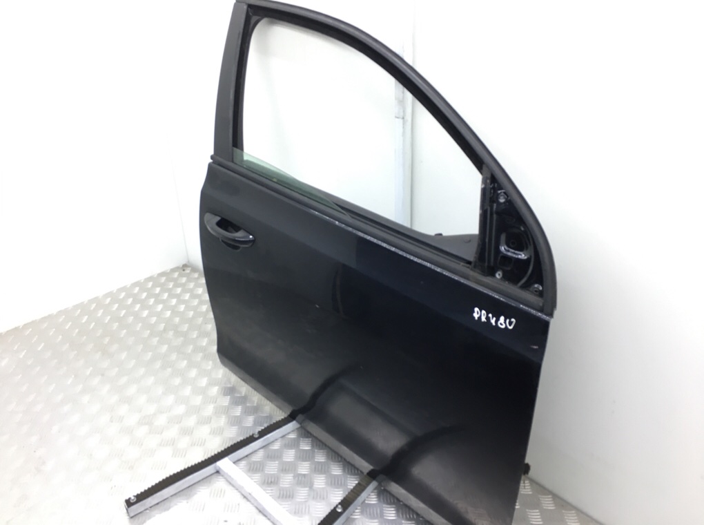 Дверь передняя правая бу для Volkswagen Golf 6 2.0 TDi, 2008 г. Дверь передняя правая бу для Volkswagen Golf 6 2.0 TDi, 2008 г.