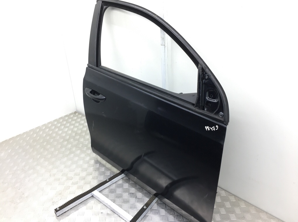 Дверь передняя правая бу для Volkswagen Golf 6 2.0 TDi, 2009 г. Дверь передняя правая бу для Volkswagen Golf 6 2.0 TDi, 2009 г.