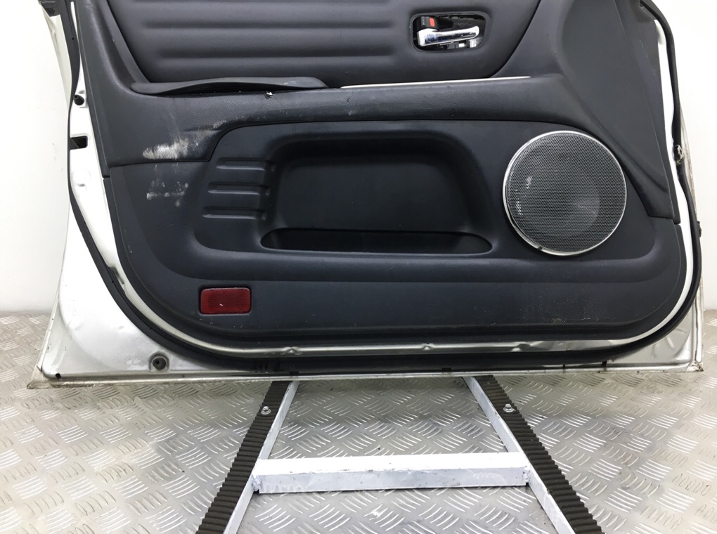 Дверь передняя левая бу для Lexus IS 1 2.0 i, 2005 г. Дверь передняя левая бу для Lexus IS 1 2.0 i, 2005 г.