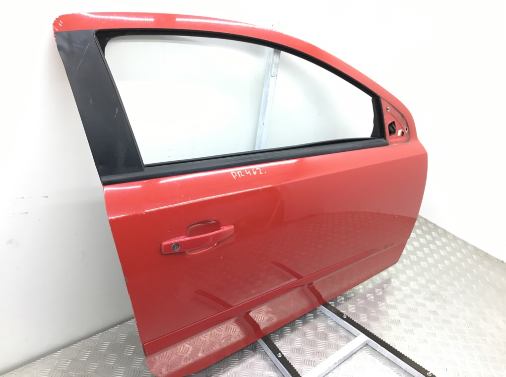 Дверь передняя правая бу для Opel Astra H 1.6 i, 2006 г. Дверь передняя правая бу для Opel Astra H 1.6 i, 2006 г.