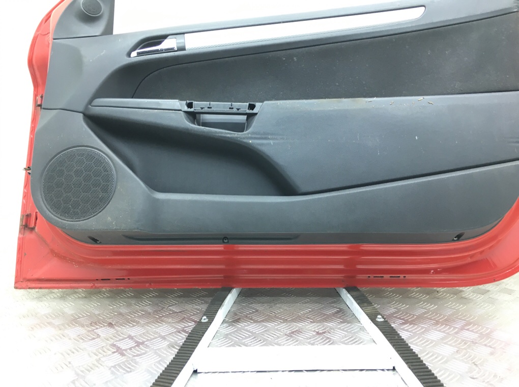Дверь передняя правая бу для Opel Astra H 1.6 i, 2006 г. Дверь передняя правая бу для Opel Astra H 1.6 i, 2006 г.