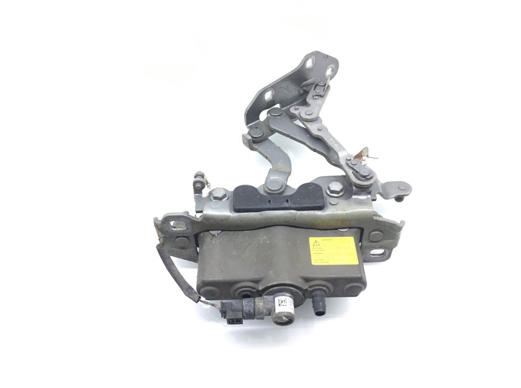 Петля капота левая бу для Mercedes E C207 2.2 CDi, 2013 г. Петля капота левая бу для Mercedes E C207 2.2 CDi, 2013 г.