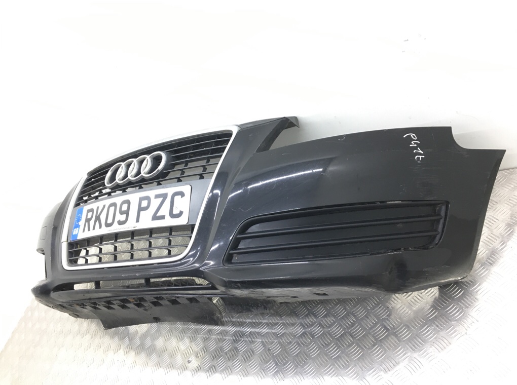 Бампер передний бу для Audi A3 8P 1.9 TDi,  2009 г.