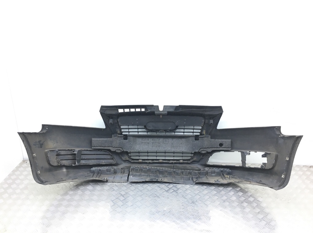 Бампер передний бу для Audi A3 8P 1.9 TDi,  2009 г.