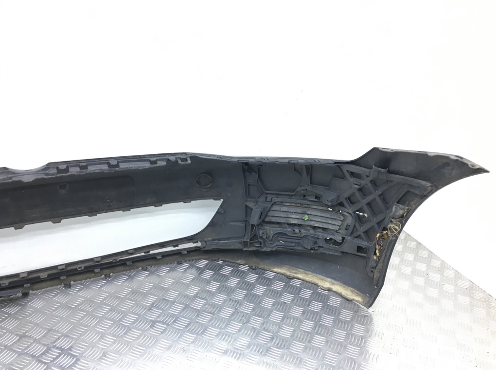Бампер передний бу для Volkswagen Golf 7 1.6 TDi,  2013 г.