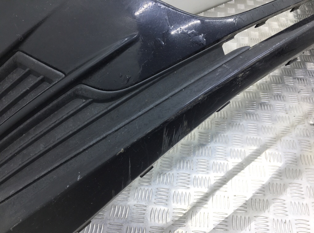 Бампер передний бу для Volkswagen Golf 7 1.6 TDi,  2013 г.