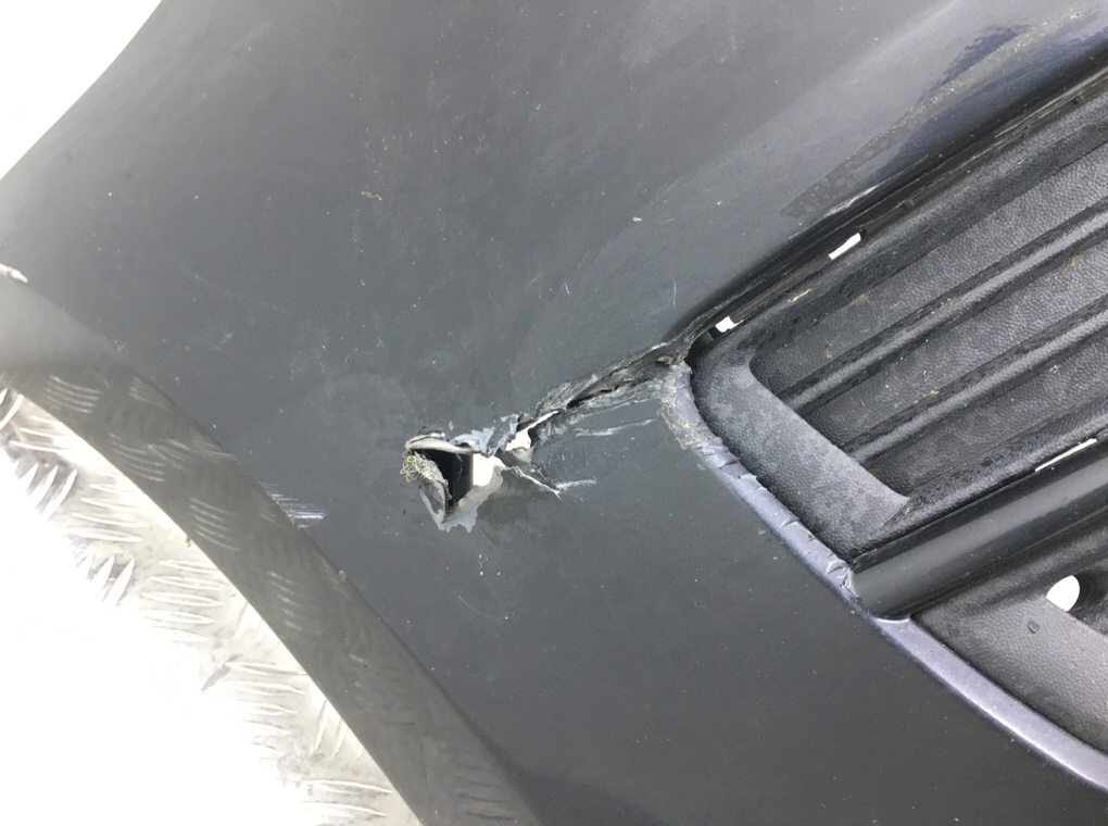 Бампер передний бу для Volkswagen Golf 7 1.6 TDi,  2013 г.