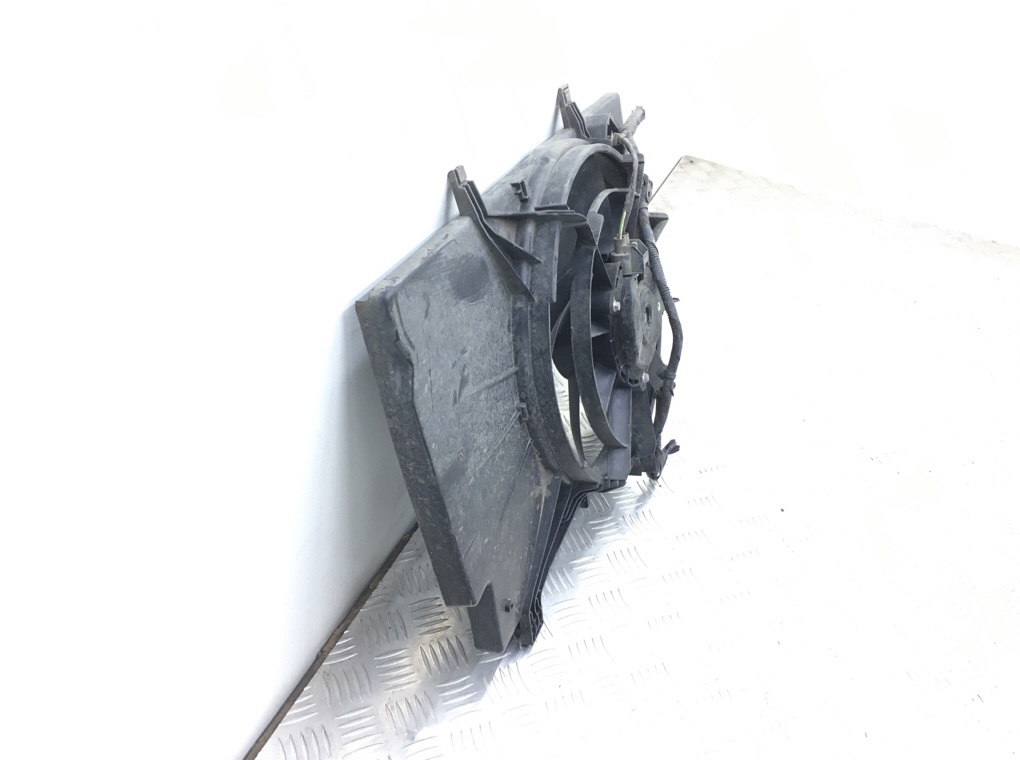 Вентилятор радиатора бу для Ford Fiesta 6 1.2 i, 2011 г. Вентилятор радиатора бу для Ford Fiesta 6 1.2 i, 2011 г.