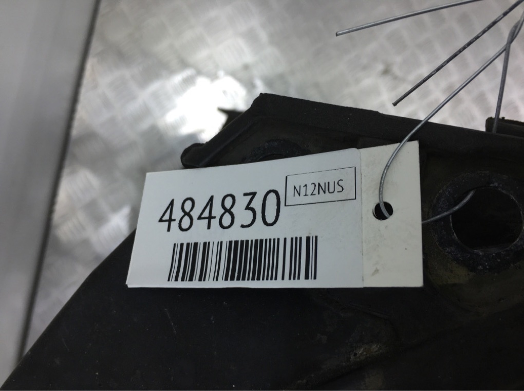 Панель передняя (телевизор) бу для Audi A4 B7 2.0 TDi, 2007 г. Панель передняя (телевизор) бу для Audi A4 B7 2.0 TDi, 2007 г.