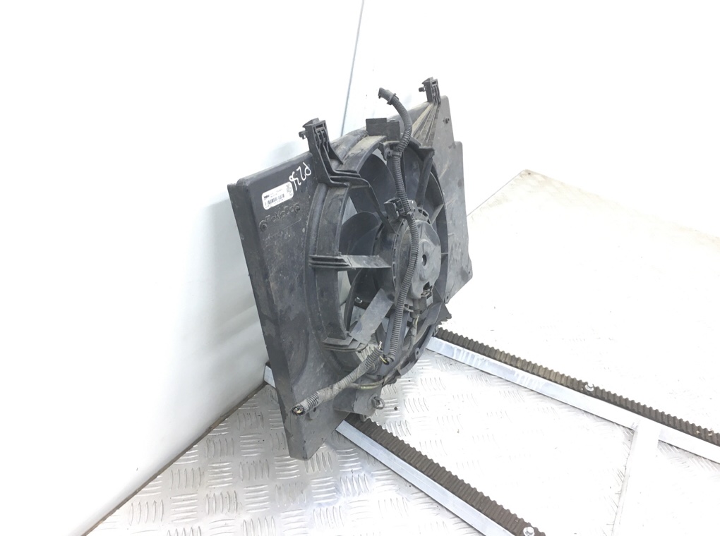 Вентилятор радиатора бу для Ford Fiesta 6 1.3 i,  2009 г.