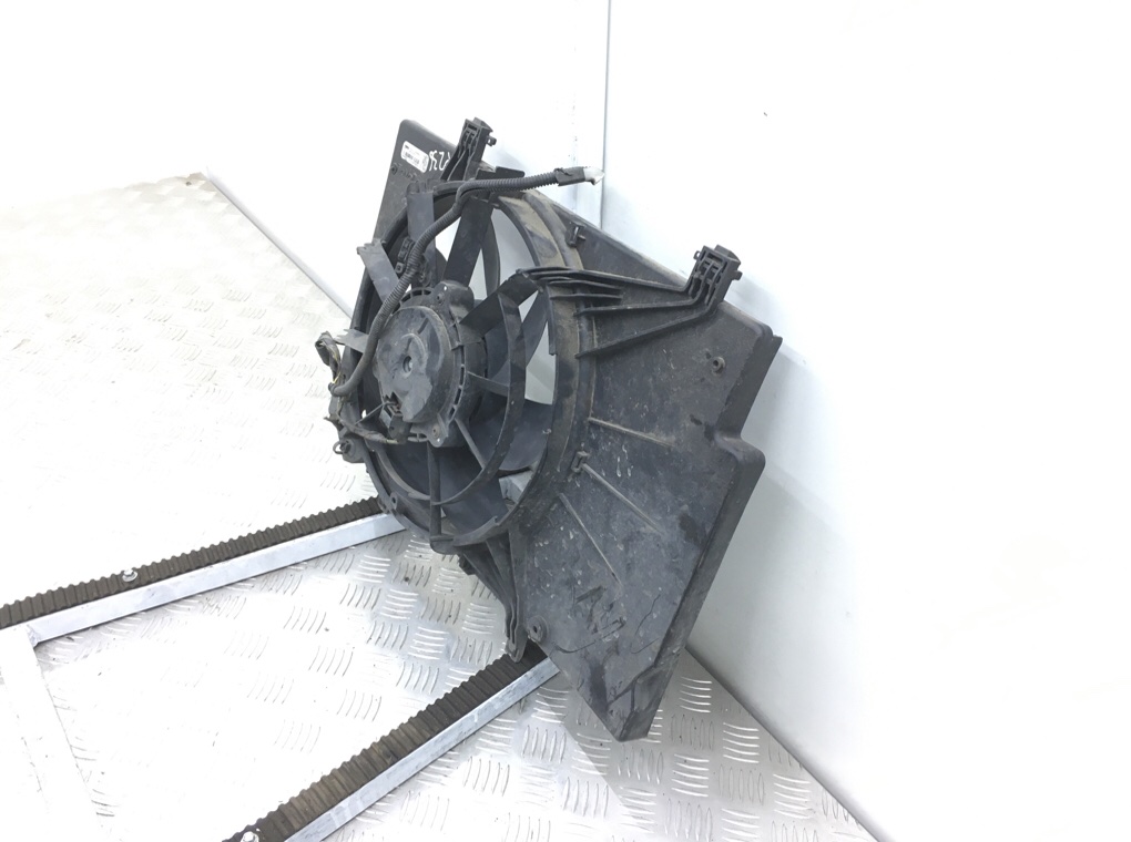 Вентилятор радиатора бу для Ford Fiesta 6 1.3 i,  2009 г.