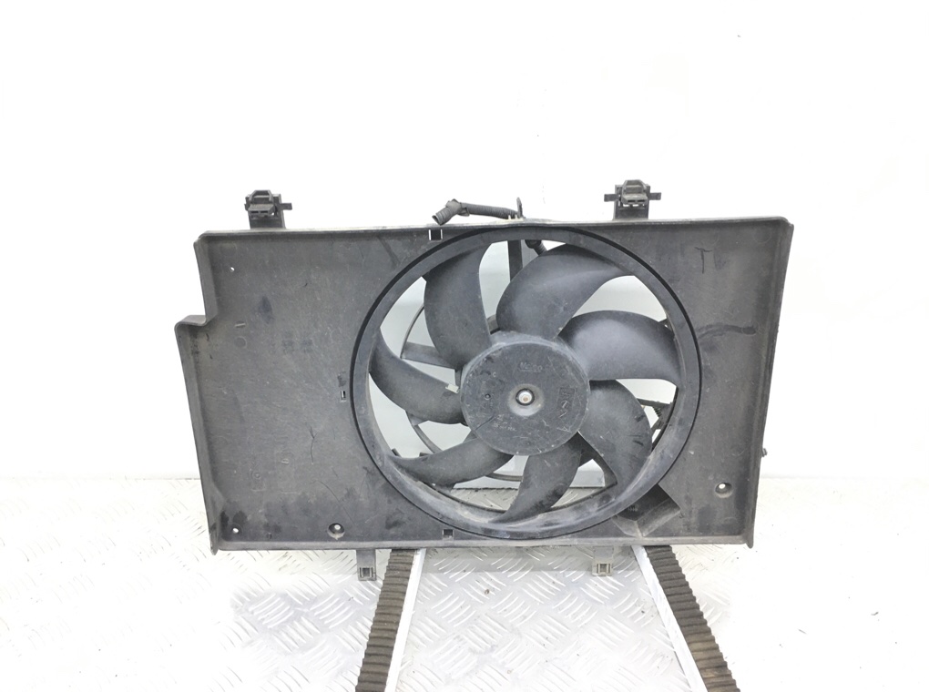 Вентилятор радиатора бу для Ford Fiesta 6 1.3 i,  2009 г.