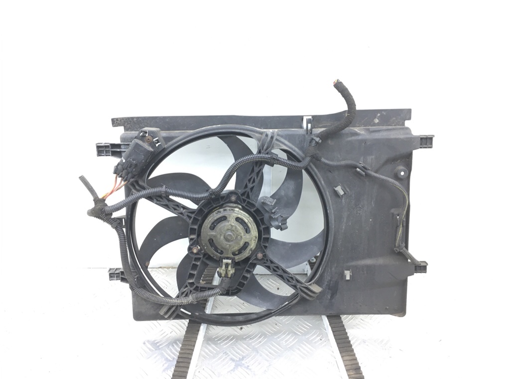 Вентилятор радиатора бу для Opel Corsa D 1.4 i, 2009 г.