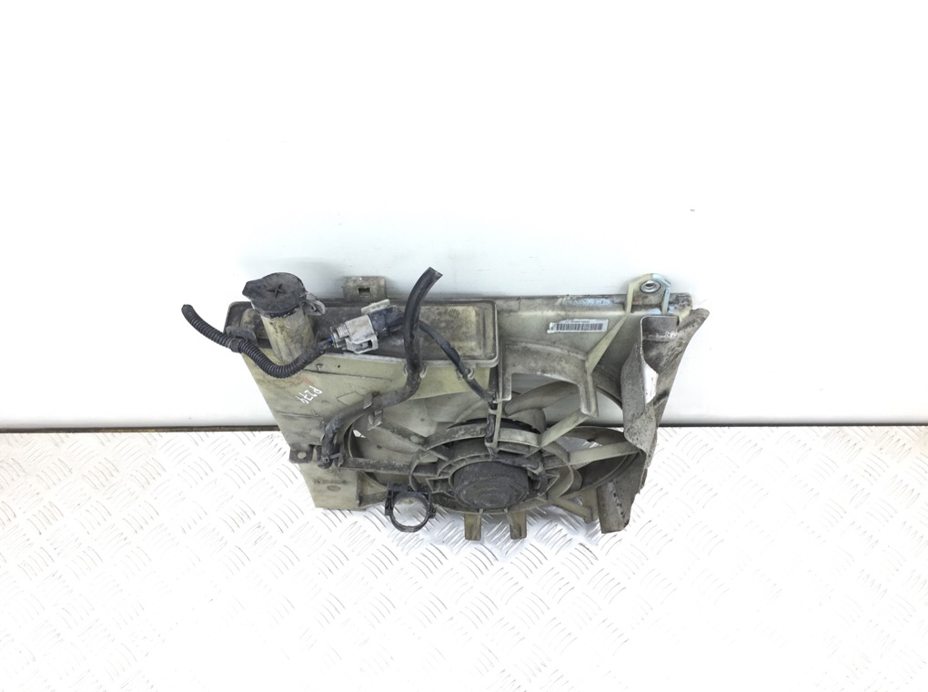 Вентилятор радиатора бу для Citroen C1 1 1.0 i, 2012 г. Вентилятор радиатора бу для Citroen C1 1 1.0 i, 2012 г.