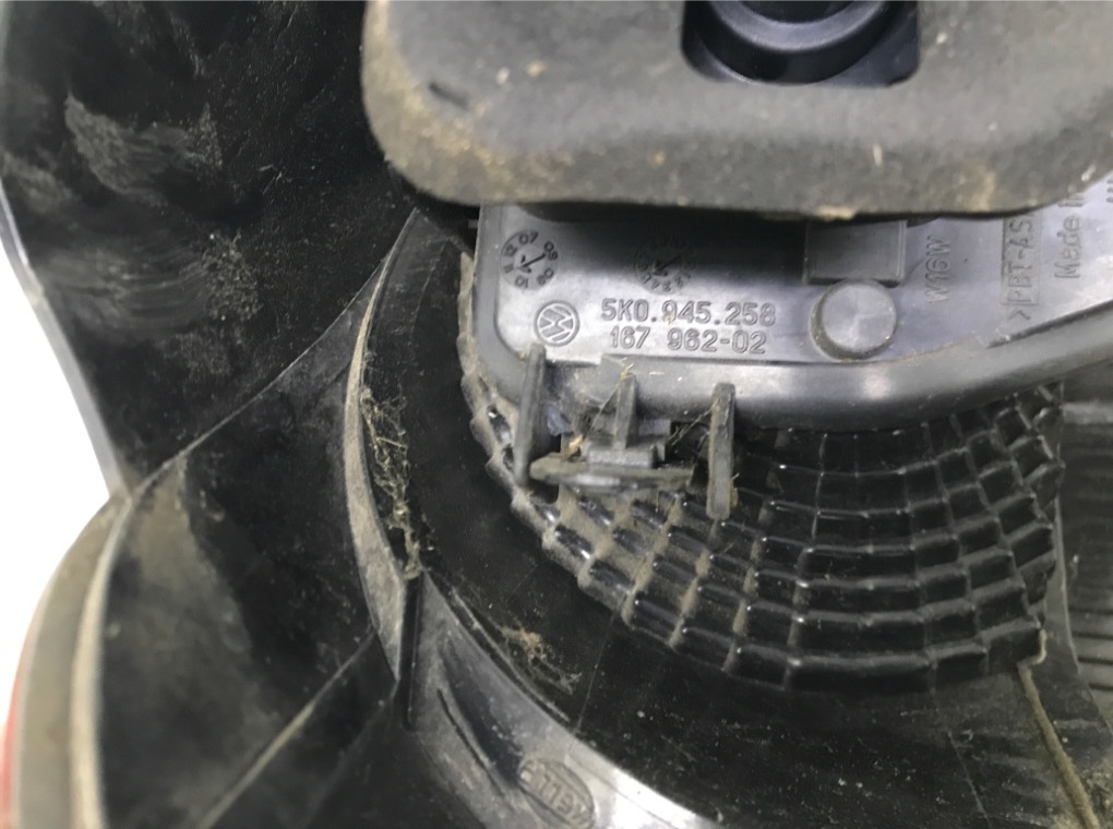 Фонарь задний правый бу для Volkswagen Golf 6 1.6 TDi, 2011 г. Фонарь задний правый бу для Volkswagen Golf 6 1.6 TDi, 2011 г.