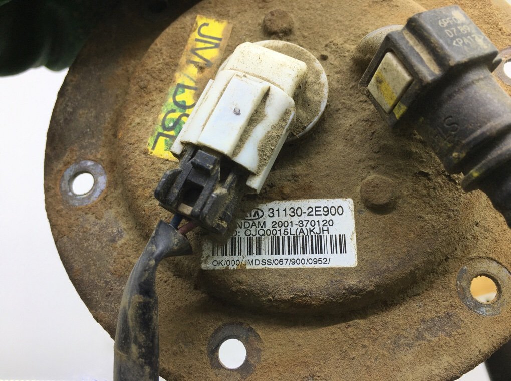 Датчик уровня топлива бу для Kia Sportage 2 2.0 CRDi, 2009 г. Датчик уровня топлива бу для Kia Sportage 2 2.0 CRDi, 2009 г.