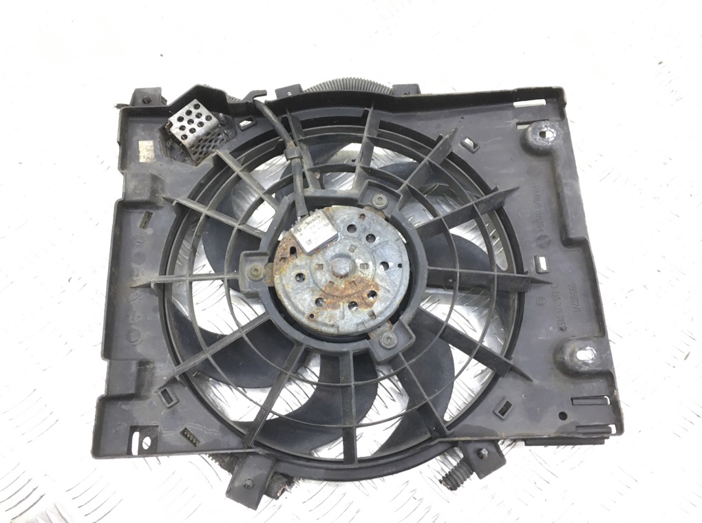 Вентилятор радиатора бу для Opel Zafira B 1.7 CDTi, 2013 г. Вентилятор радиатора бу для Opel Zafira B 1.7 CDTi, 2013 г.