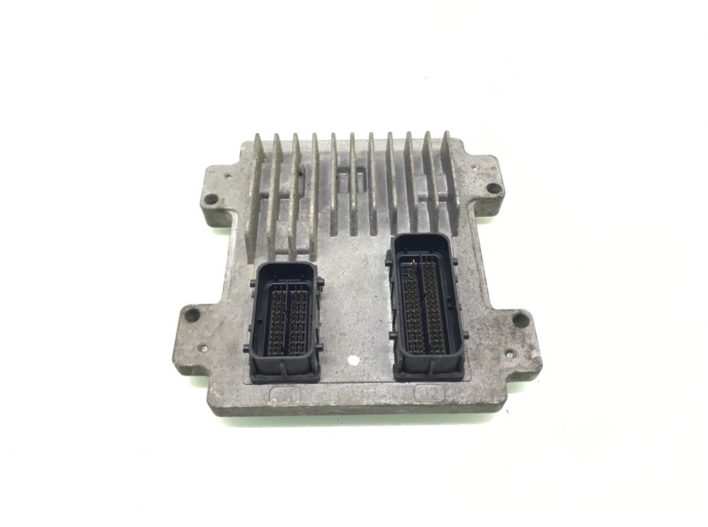 Блок управления двигателем бу для Opel Corsa D 1.0 i, 2011 г.