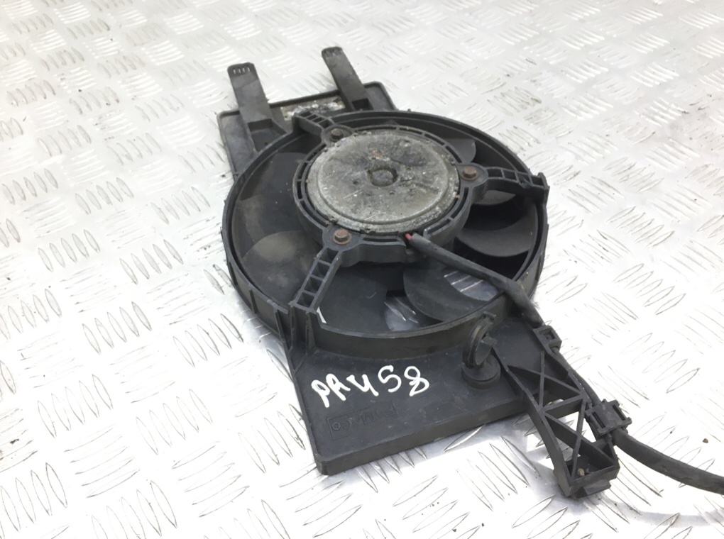 Вентилятор радиатора бу для Ford Focus 3 1.0 i,  2013 г.