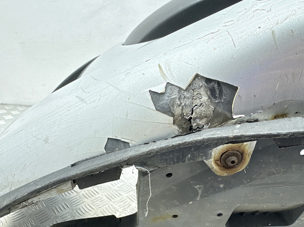 Бампер передний бу для Peugeot 308 T7 1.6 HDi, 2010 г. Бампер передний бу для Peugeot 308 T7 1.6 HDi, 2010 г.