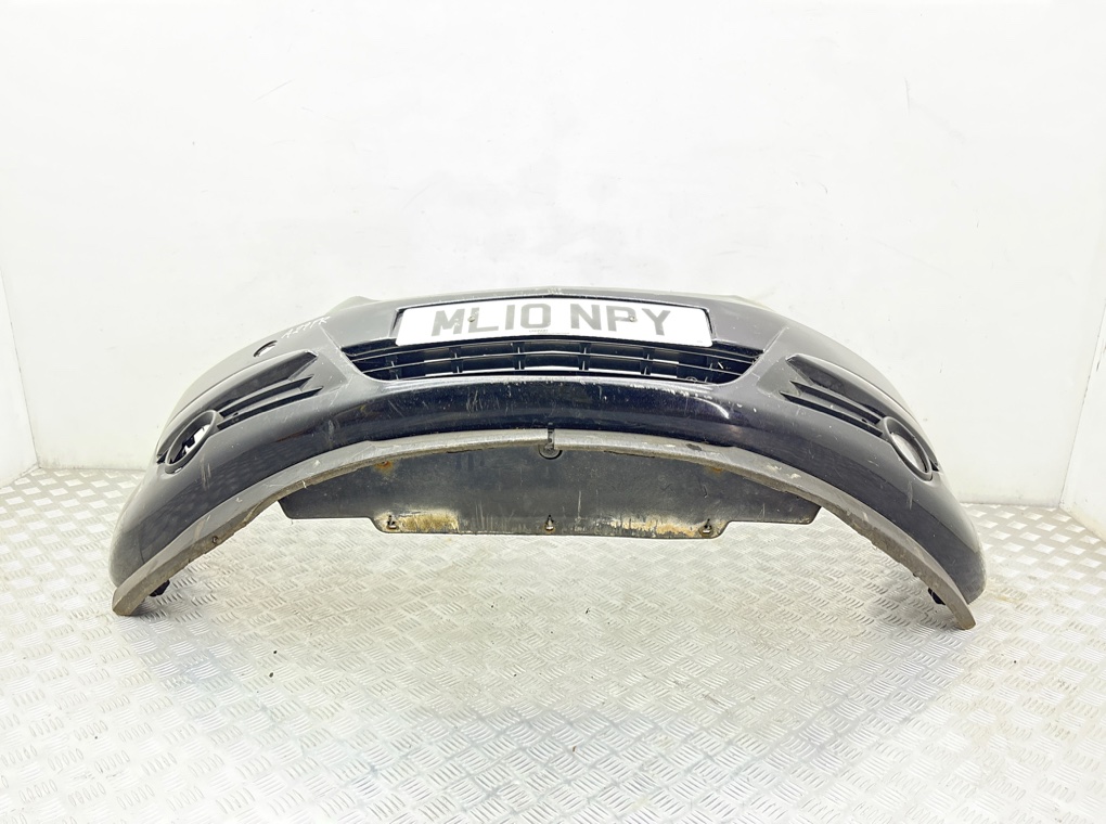 Бампер передний бу для Opel Corsa D 1.2 i,  2010 г.