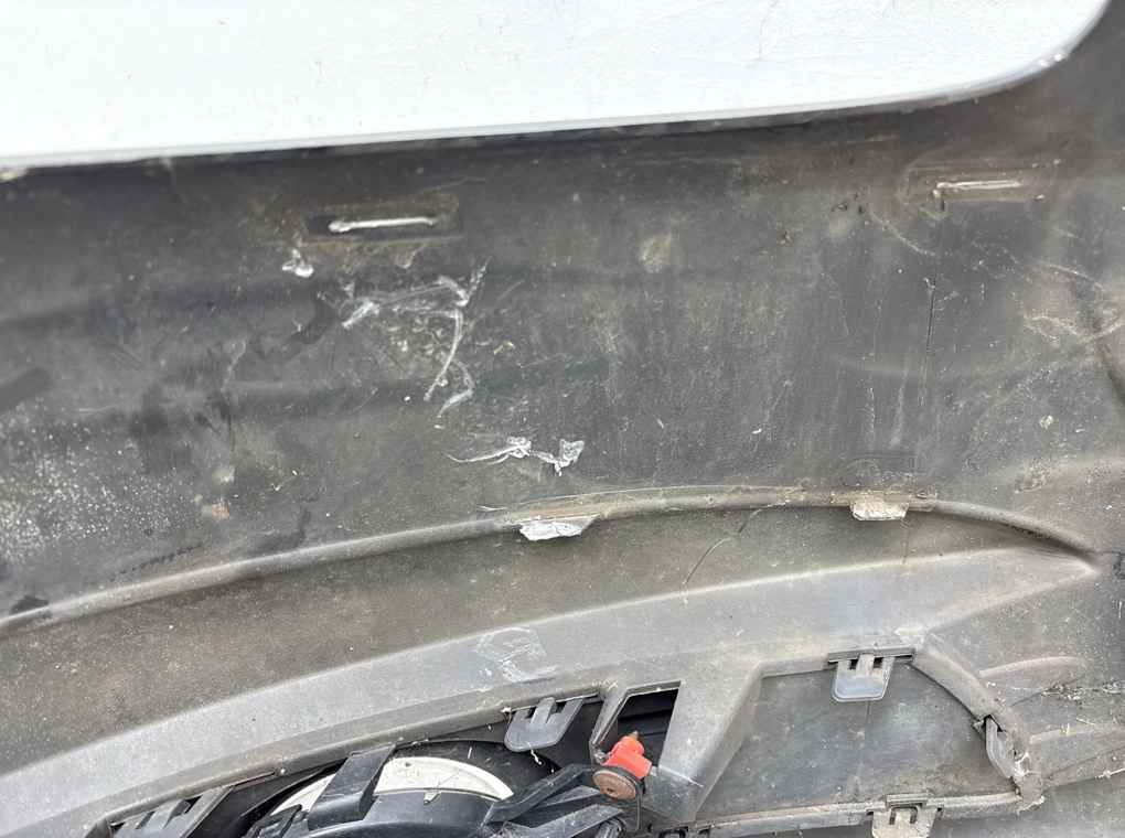 Бампер передний бу для Opel Corsa D 1.2 i,  2010 г.