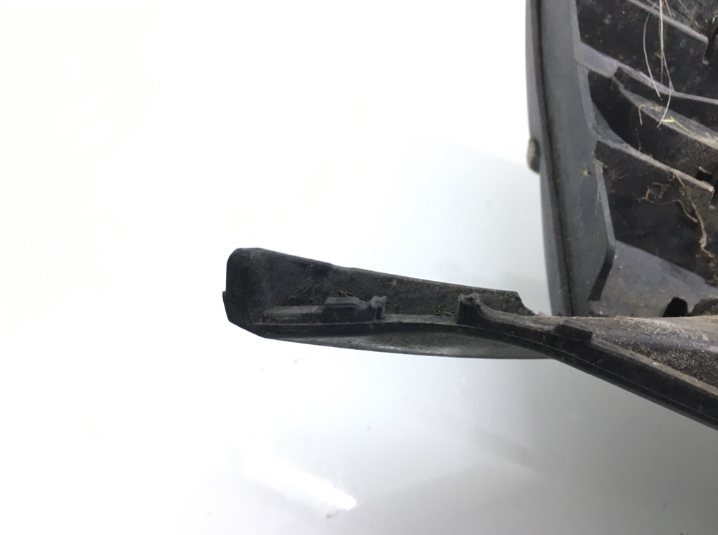 Решетка радиатора бу для Volkswagen Golf 6 2.0 TDi, 2009 г. Решетка радиатора бу для Volkswagen Golf 6 2.0 TDi, 2009 г.