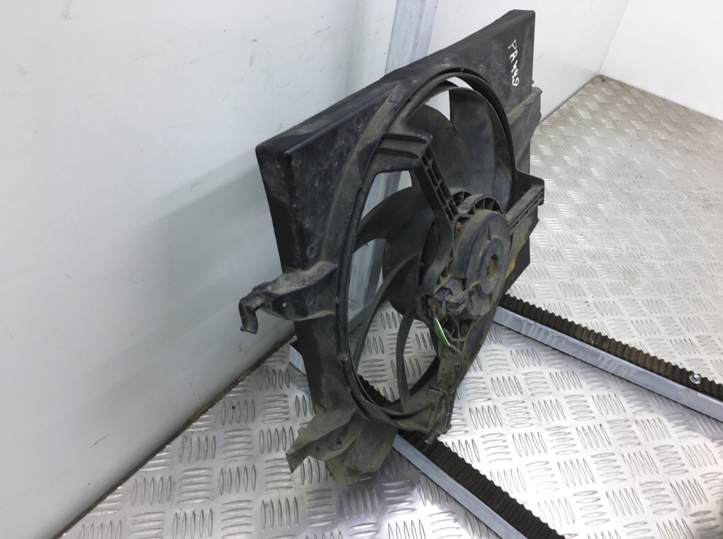 Вентилятор радиатора бу для Ford Fiesta 5 1.3 i, 2007 г. Вентилятор радиатора бу для Ford Fiesta 5 1.3 i, 2007 г.