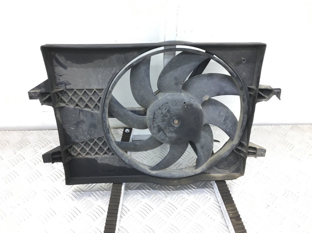 Вентилятор радиатора бу для Ford Fiesta 5 1.3 i, 2007 г. Вентилятор радиатора бу для Ford Fiesta 5 1.3 i, 2007 г.