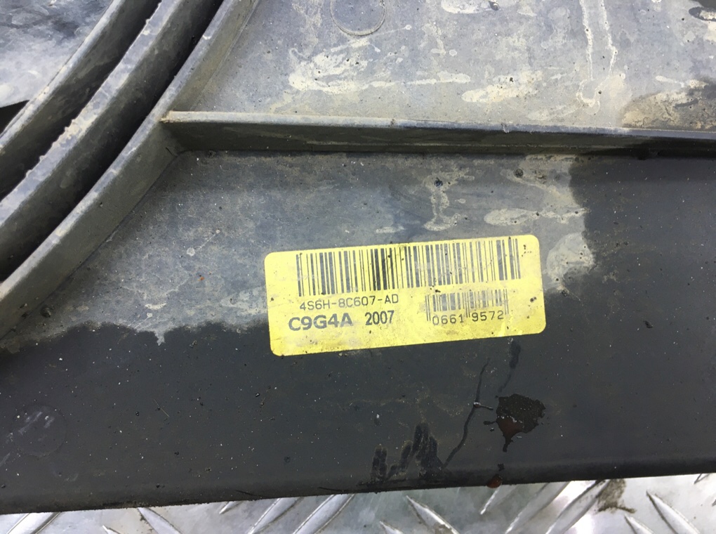 Вентилятор радиатора бу для Ford Fiesta 5 1.3 i, 2007 г. Вентилятор радиатора бу для Ford Fiesta 5 1.3 i, 2007 г.