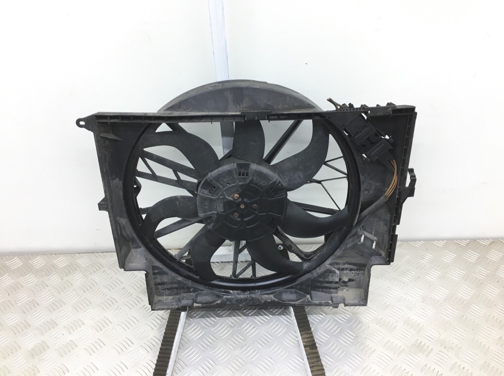Вентилятор радиатора бу для BMW 3 E90/E91/E92/E93 2.0 TD,  2006 г.