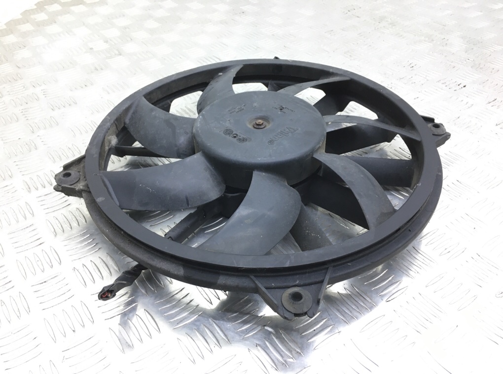 Вентилятор радиатора бу для Citroen C4 1.6 HDi, 2008 г. Вентилятор радиатора бу для Citroen C4 1.6 HDi, 2008 г.