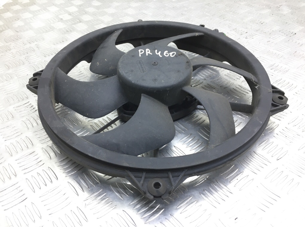 Вентилятор радиатора бу для Citroen C4 Grand Picasso 2.0 HDi, 2008 г. Вентилятор радиатора бу для Citroen C4 Grand Picasso 2.0 HDi, 2008 г.