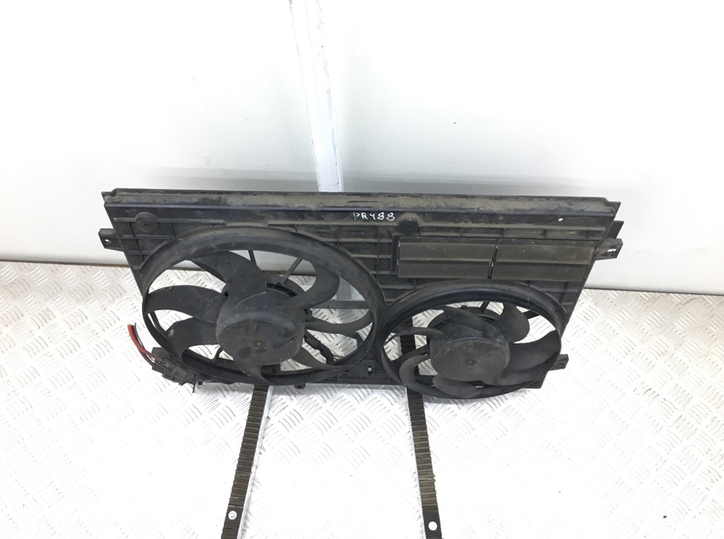 Вентилятор радиатора бу для Volkswagen Golf 5 2.0 TDi, 2004 г. Вентилятор радиатора бу для Volkswagen Golf 5 2.0 TDi, 2004 г.