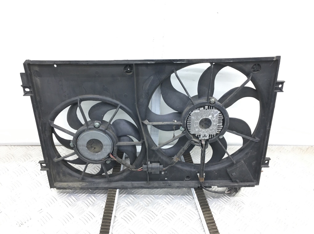 Вентилятор радиатора бу для Volkswagen Golf 5 1.9 TDi, 2007 г. Вентилятор радиатора бу для Volkswagen Golf 5 1.9 TDi, 2007 г.