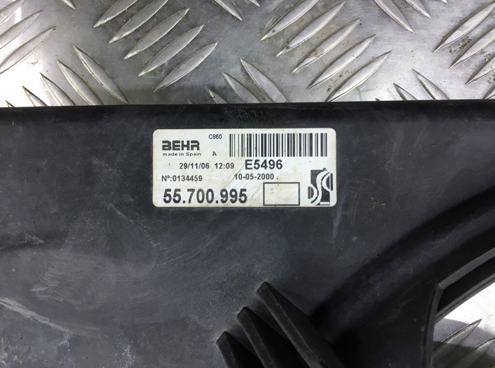 Вентилятор радиатора бу для Fiat Punto 3 1.2 i, 2007 г. Вентилятор радиатора бу для Fiat Punto 3 1.2 i, 2007 г.