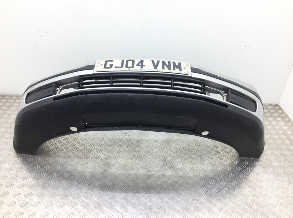 Бампер передний бу для Skoda Octavia A5 1.4 i,  2004 г.