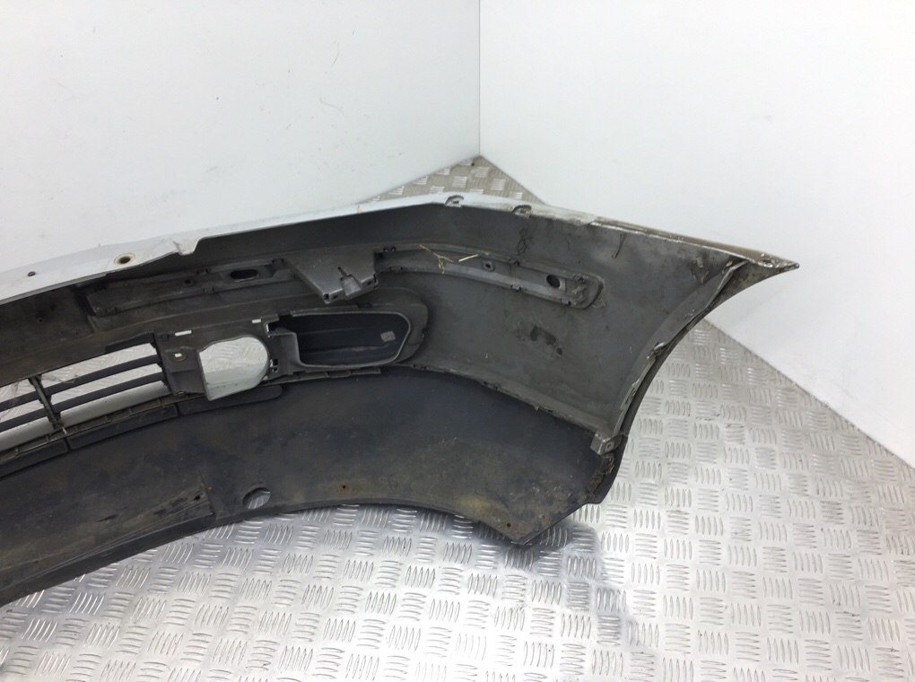 Бампер передний бу для Skoda Octavia A5 1.4 i,  2004 г.