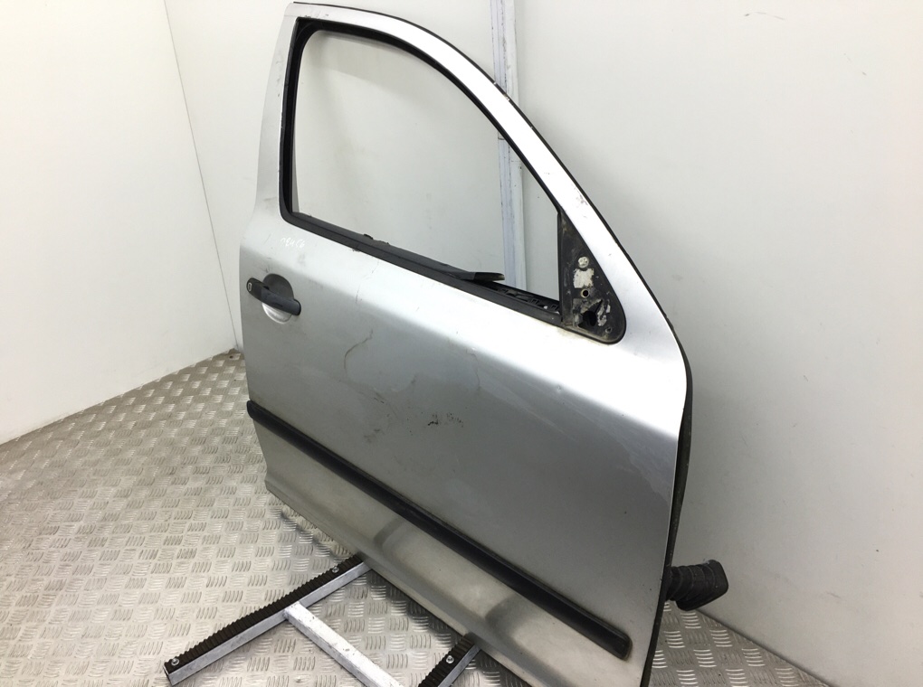Дверь передняя правая бу для Skoda Octavia A5 1.4 i, 2004 г. Дверь передняя правая бу для Skoda Octavia A5 1.4 i, 2004 г.