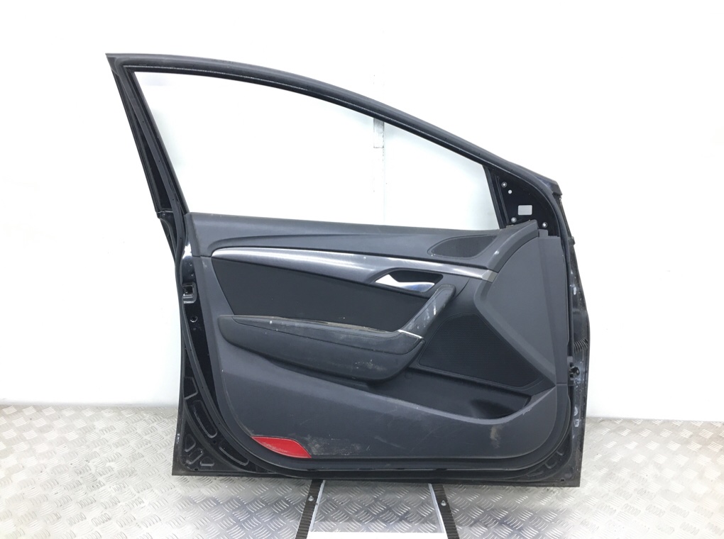 Дверь передняя левая бу для Hyundai I40  1.7 CRDi,  2014 г.