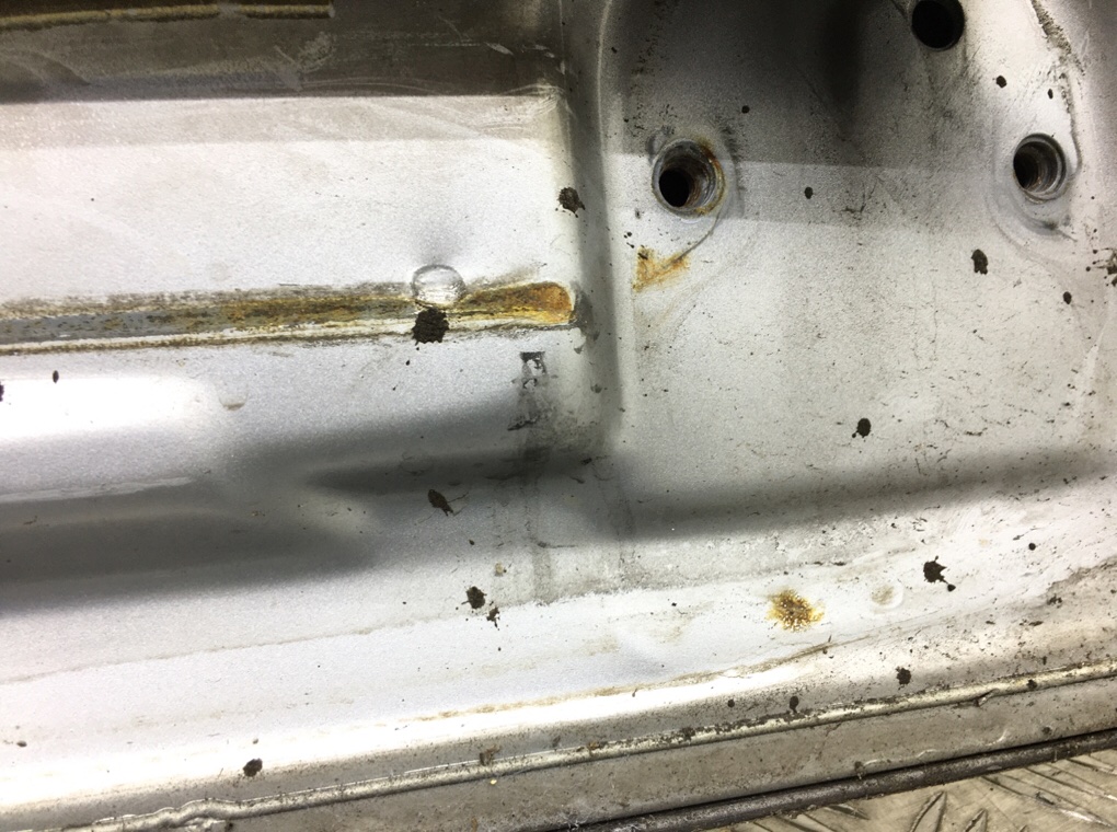 Дверь сдвижная левая бу для Toyota Estima 1 2.2 TD,  1997 г.