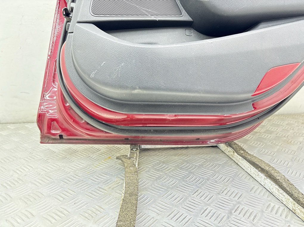 Дверь задняя правая бу для Hyundai i40 1 1.7 CRDi,  2013 г.