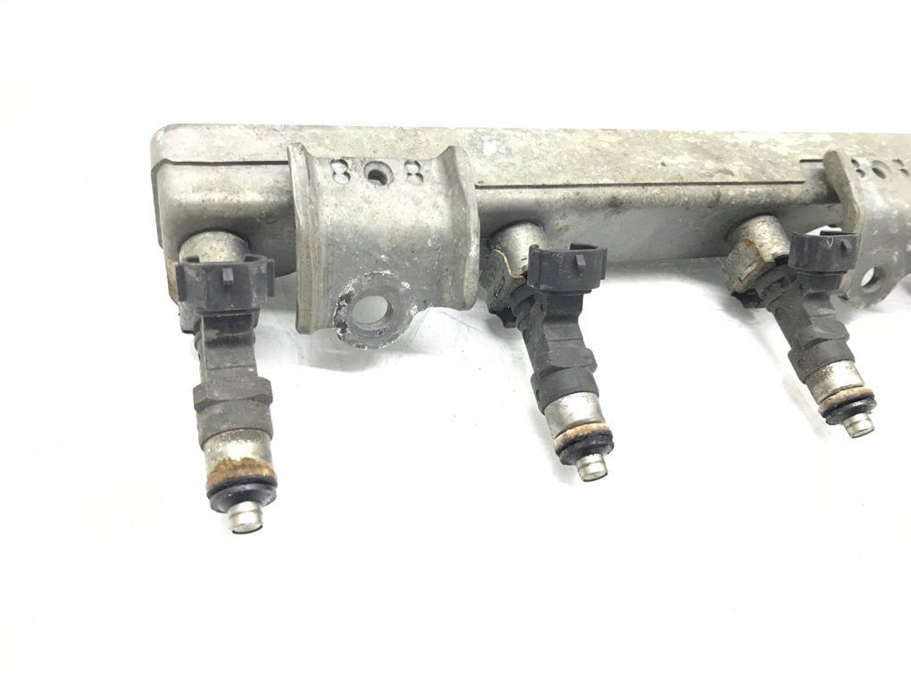 Топливная рампа бу для Nissan Micra K12 1.2 i,  2008 г.