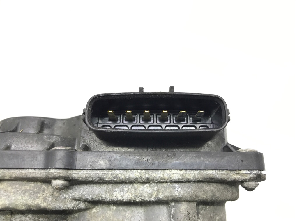 Заслонка дроссельная бу для Toyota Yaris 1.4 TD, 2010 г. Заслонка дроссельная бу для Toyota Yaris 1.4 TD, 2010 г.