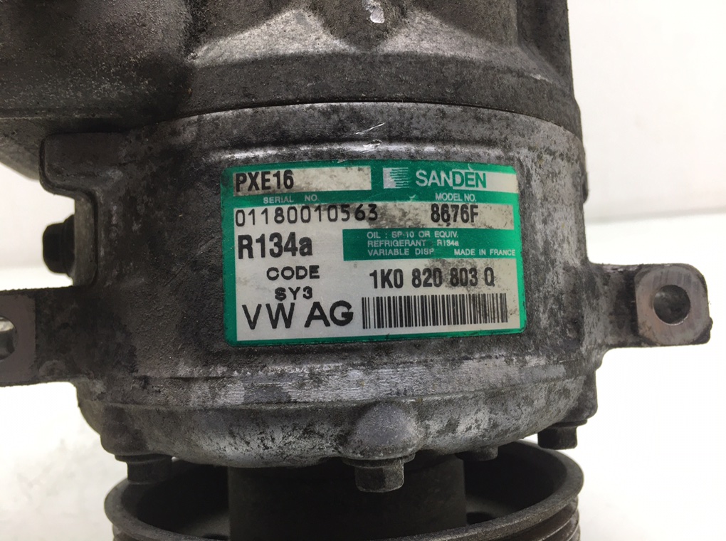 Компрессор кондиционера бу для Volkswagen Golf Plus 5 1.9 TDi,  2006 г.