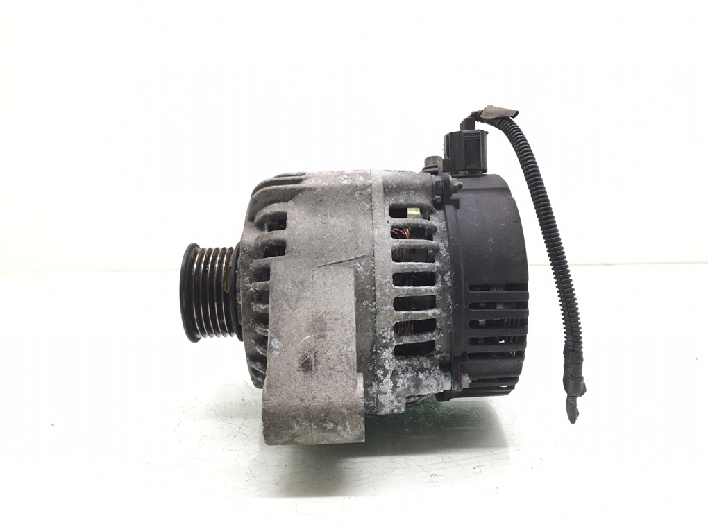 Генератор бу для Ford Focus 2 1.4 i,  2005 г.