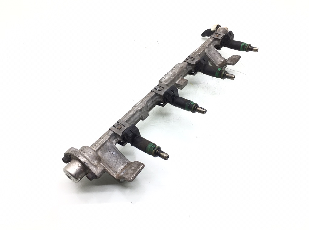 Топливная рампа бу для Ford Focus 2 1.4 i,  2005 г.