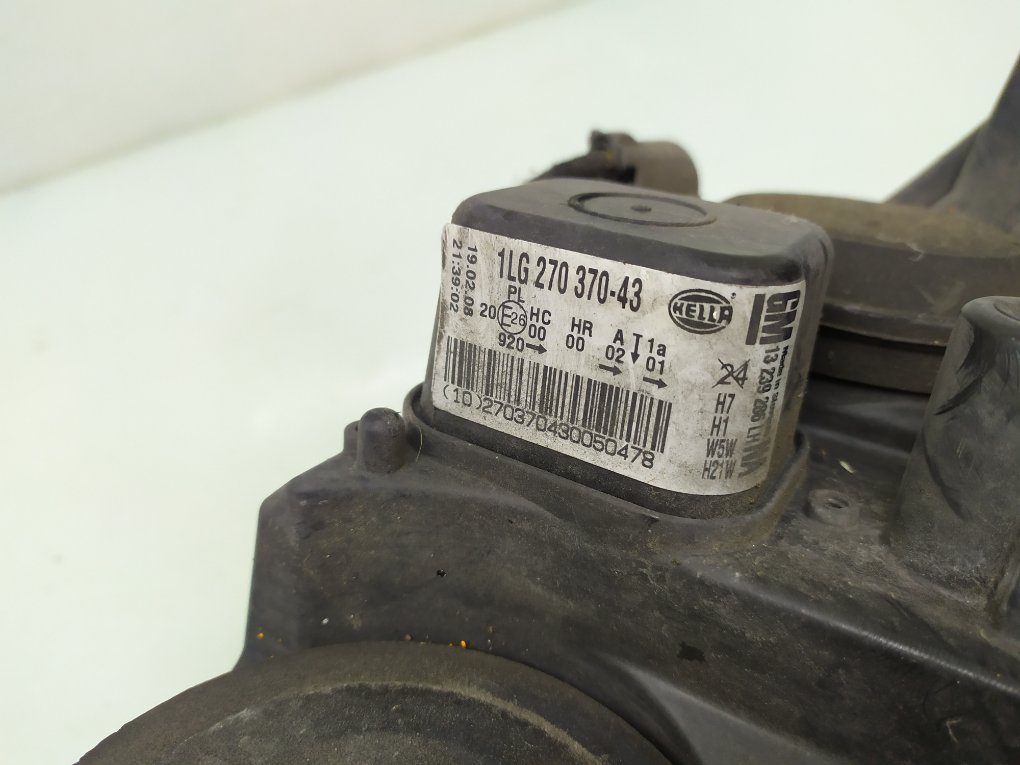 Фара левая бу для Opel Astra H 1.9 CDTi, 2008 г. Фара левая бу для Opel Astra H 1.9 CDTi, 2008 г.