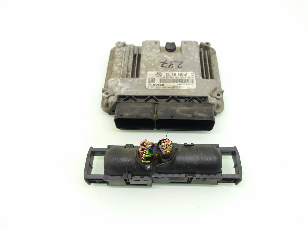 Блок управления двигателем бу для Volkswagen Golf 6 2.0 TDi, 2011 г.